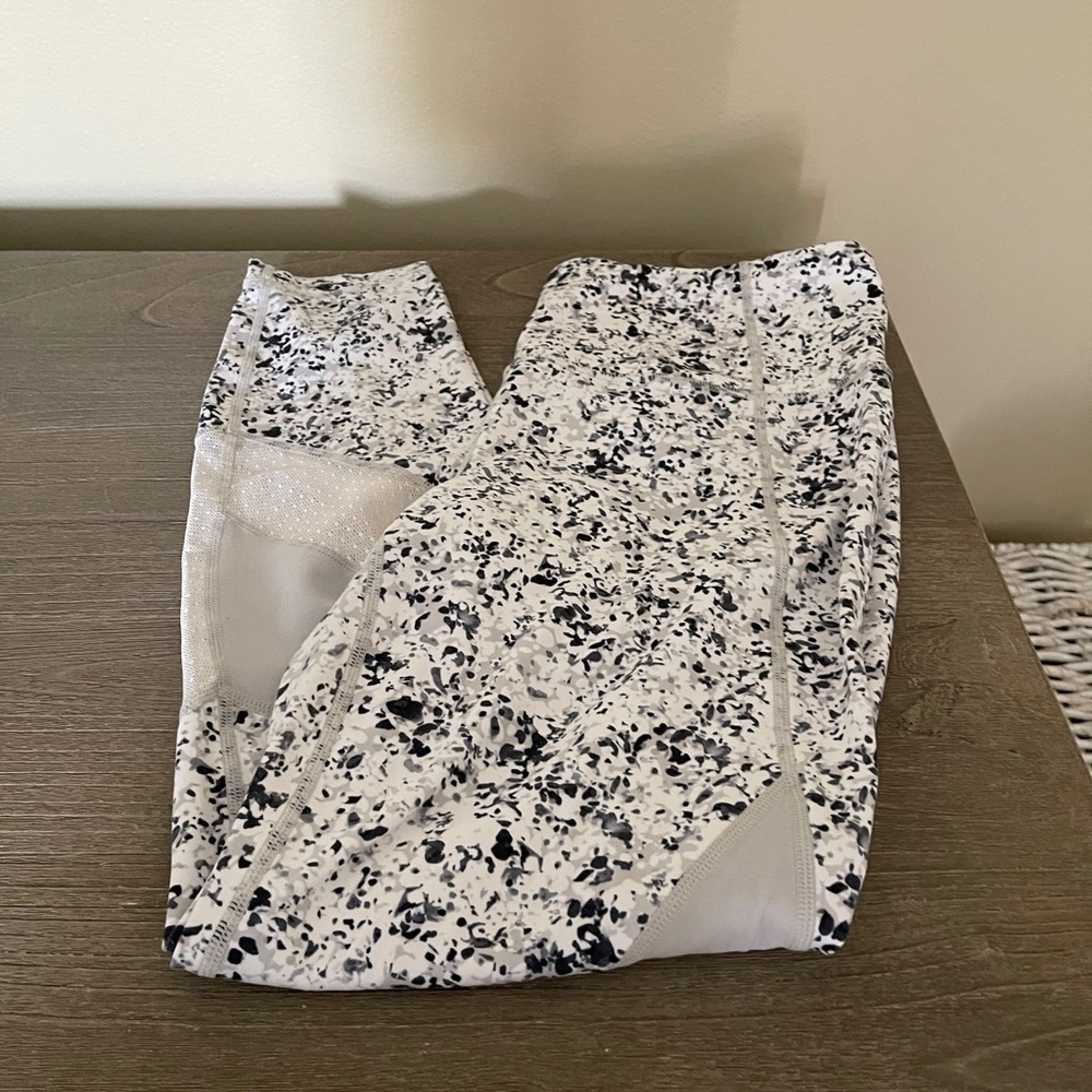 Speckled Mesh 7/8 solution tight